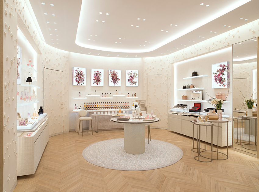 Dior 30 Avenue Montaigne offers a beauty, fragrance and well being section