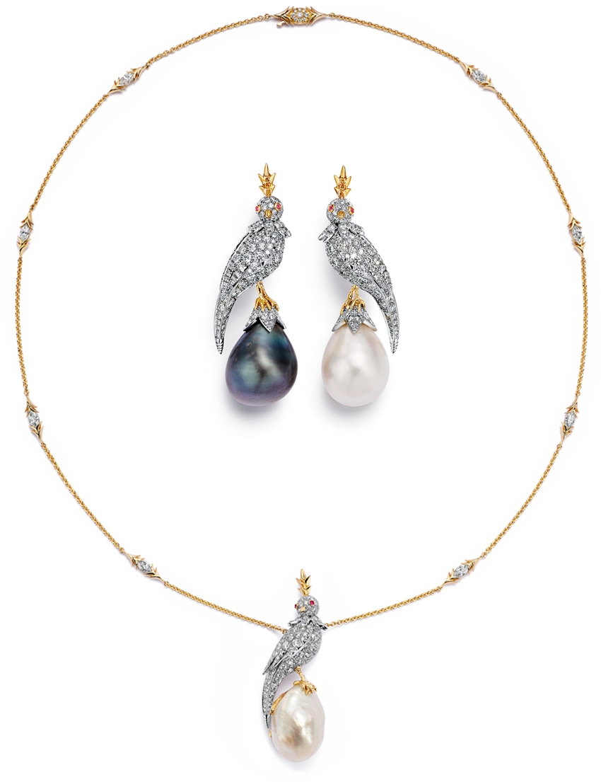 Tiffany & Co. SchlumbergerTM Bird on a Pearl pendant